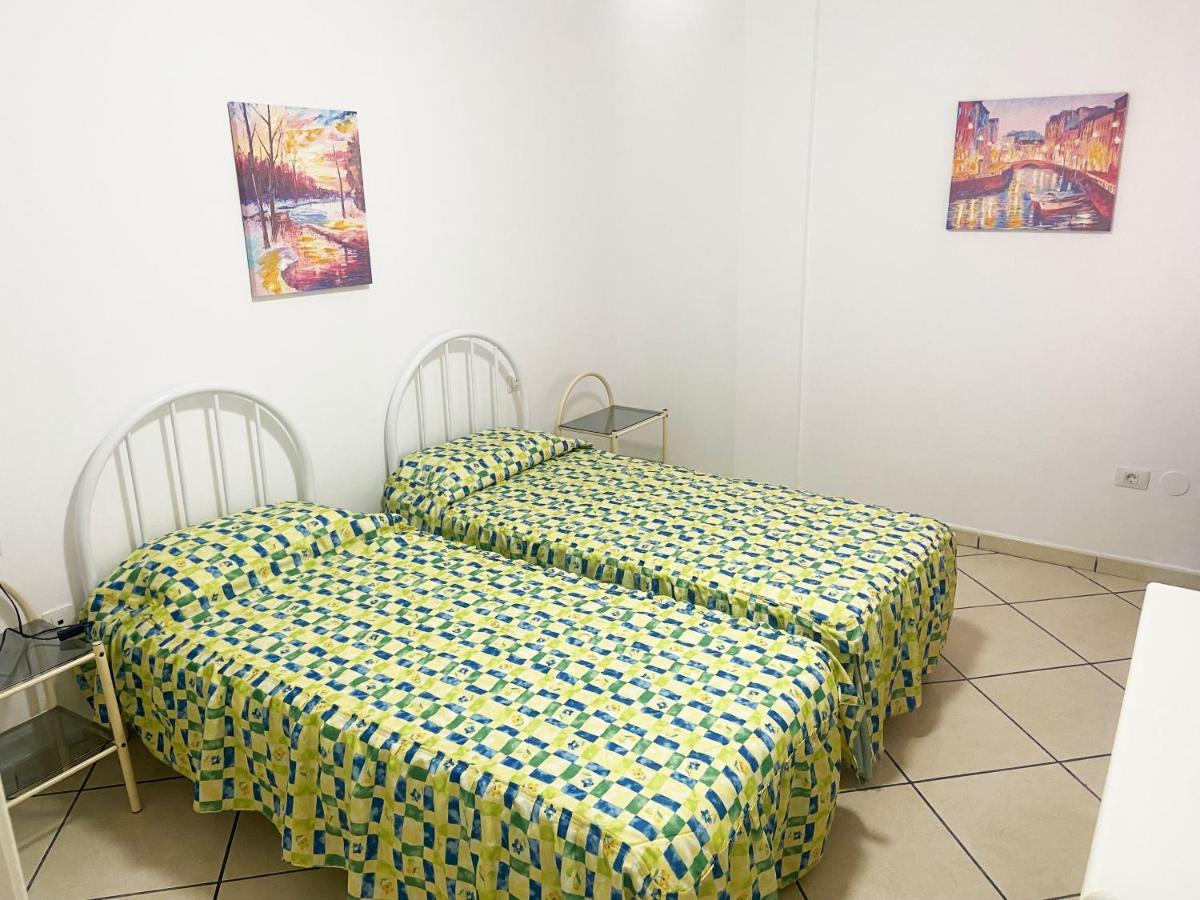 Grande Appartamento Tenerife Los Abrigos Exterior photo