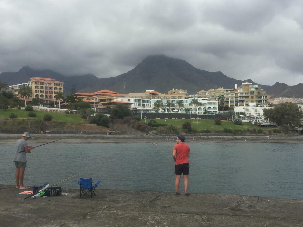 Grande Appartamento Tenerife Los Abrigos Exterior photo